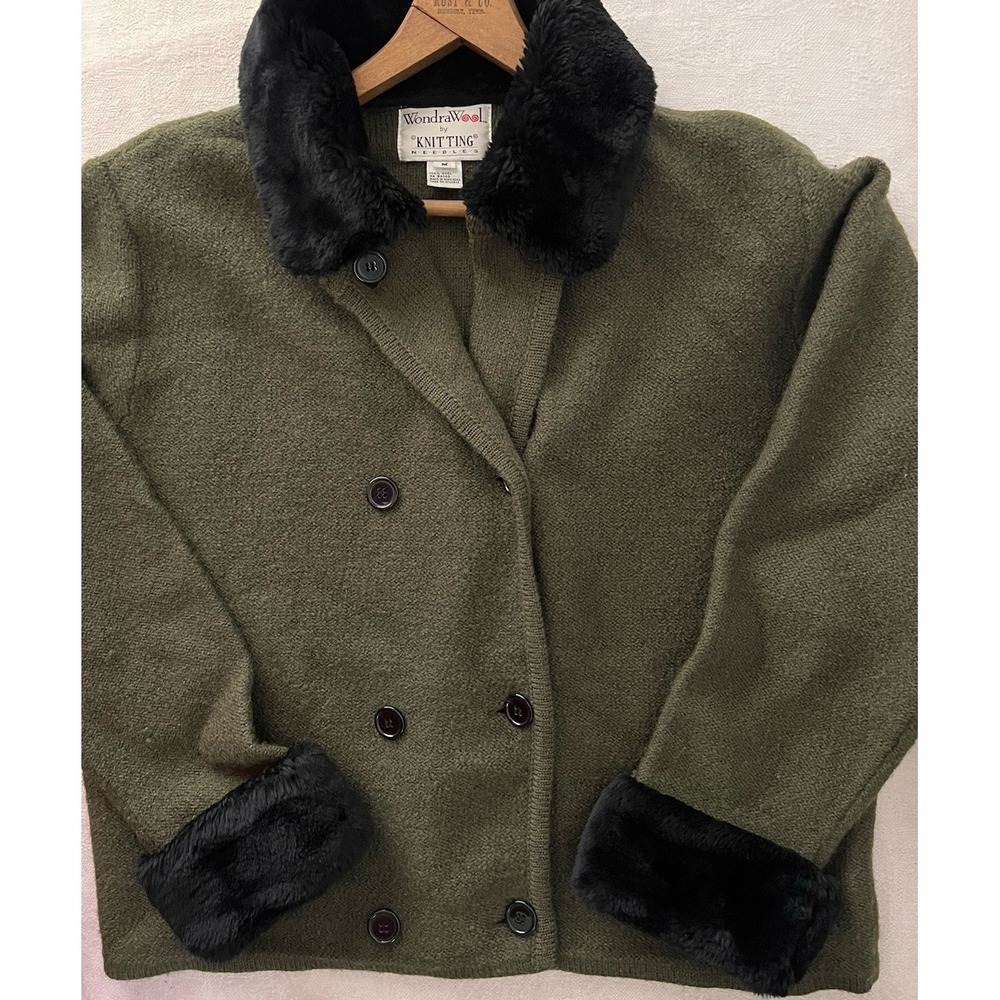 Vintage Wondra 100% Wool by Knitting Needles Green Cardigan M Cropped Jacket‎